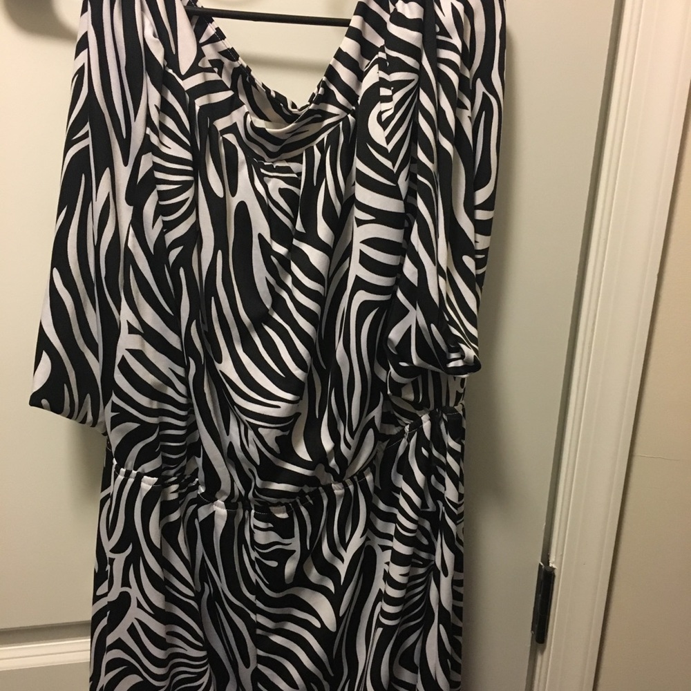 Plus size shorts sleeve woman’s dress